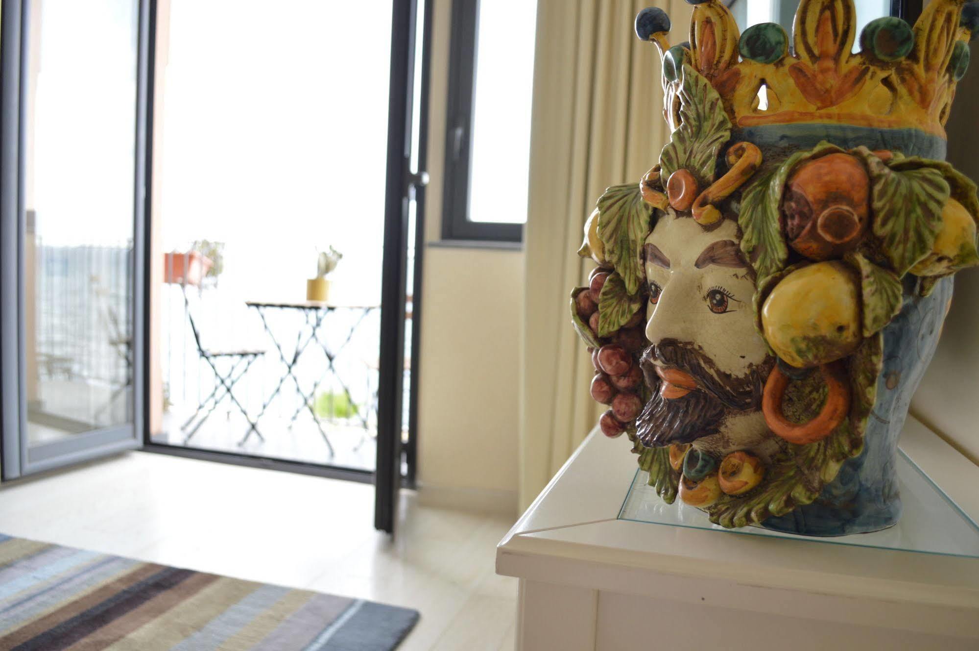Mar Dei Poeti - Luxury Suites Torre Archirafi Ngoại thất bức ảnh